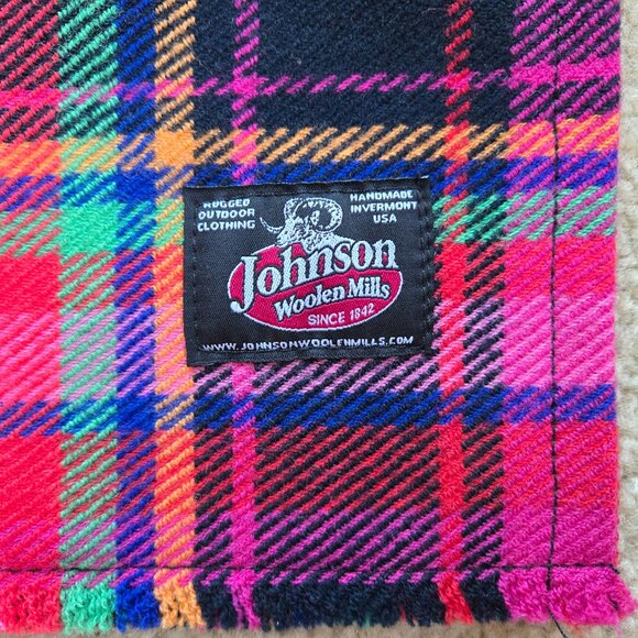 NWOT *HOT PINK* Plaid Lambswool Scarf Johnson Woolen Mills - Picture 6 of 7